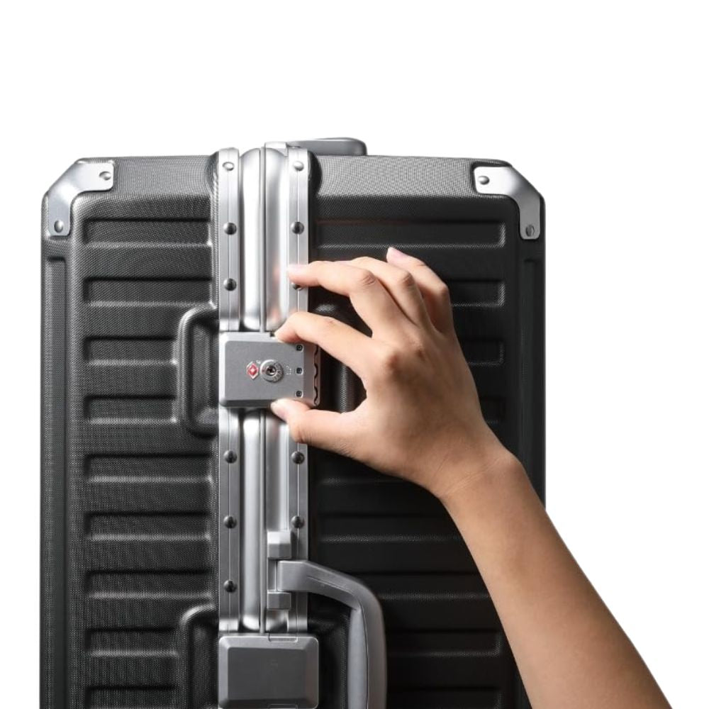 LUGGEX hard-shell travel suitcase with aluminum frame: Size: M (Black - 65cm - 60 liters)