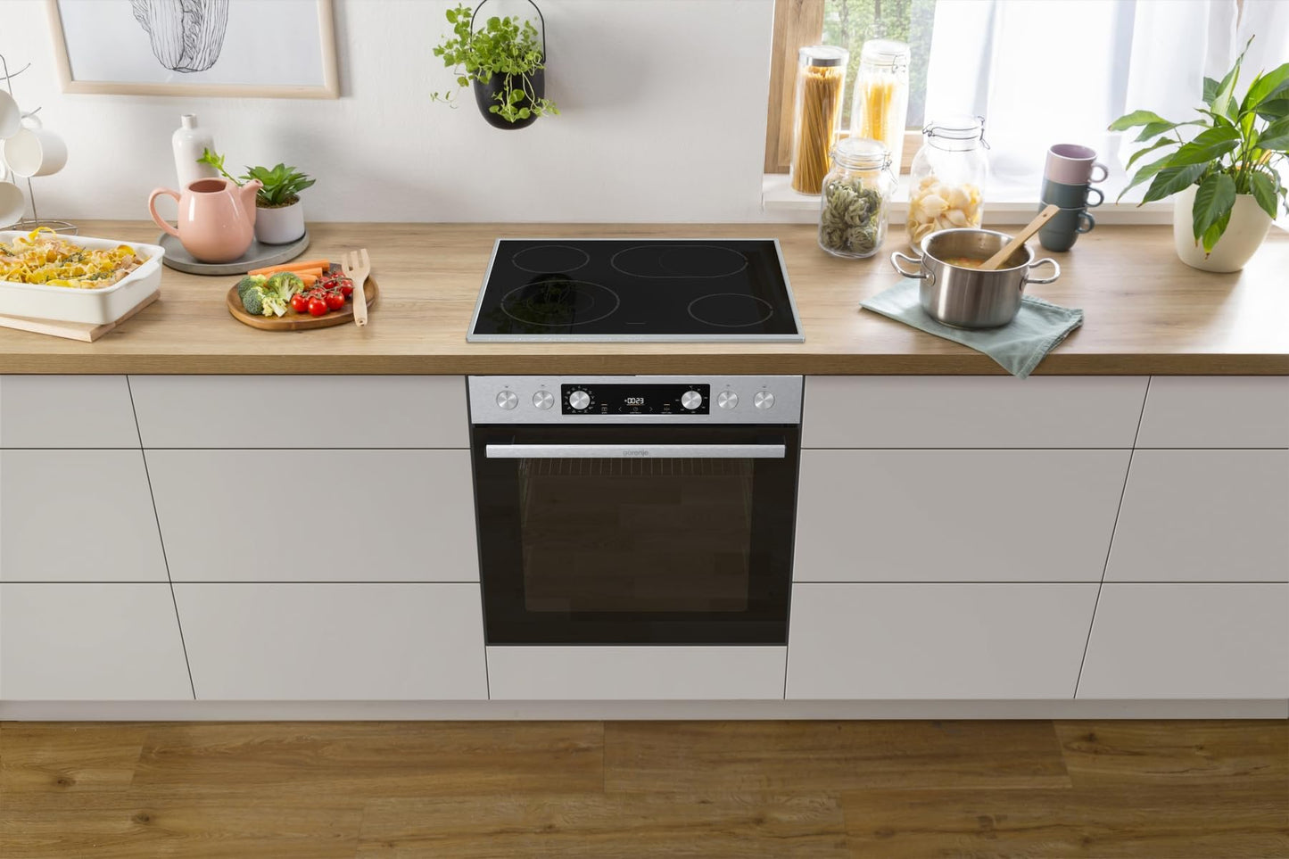 Gorenje Heißluft-Einbauherd-Set Inox (77L BigSpace): Glaskeramikkochfeld, AquaClea, PizzaMode, AirFry